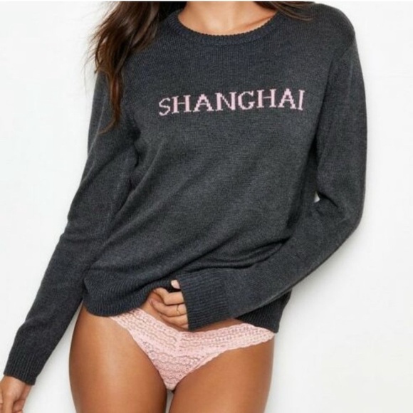 Victoria's Secret Sweaters - VICTORIA'S SECRET Shanghai grey Crewneck Knit pullover sweater Size small